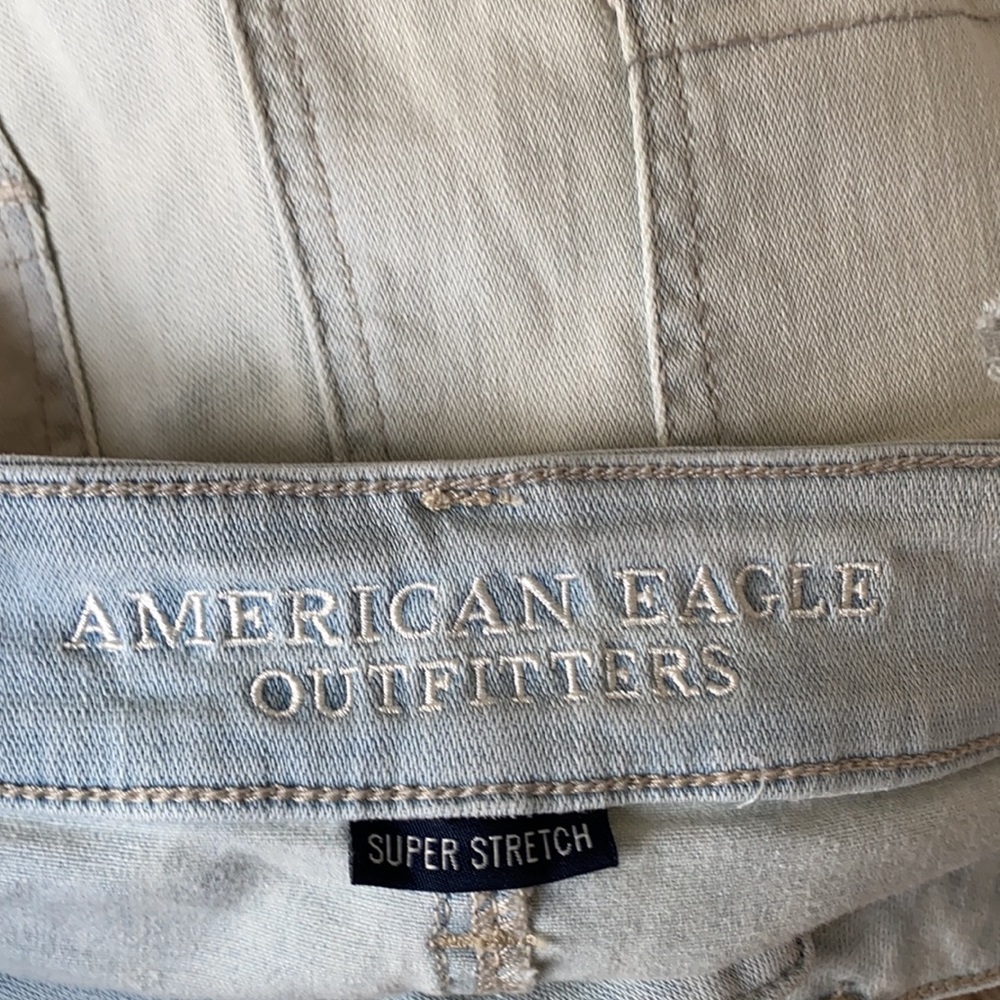 American Eagle Denim High Waisted Shorts Size 4 - Picture 4 of 5